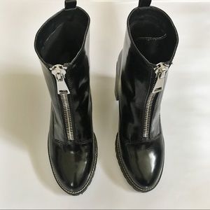 Chinese Laundry Jargon Booties